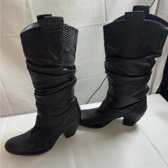 Women’s Cowboy Boots with Textured Leather and design made in Italy - Picture 2 of 12